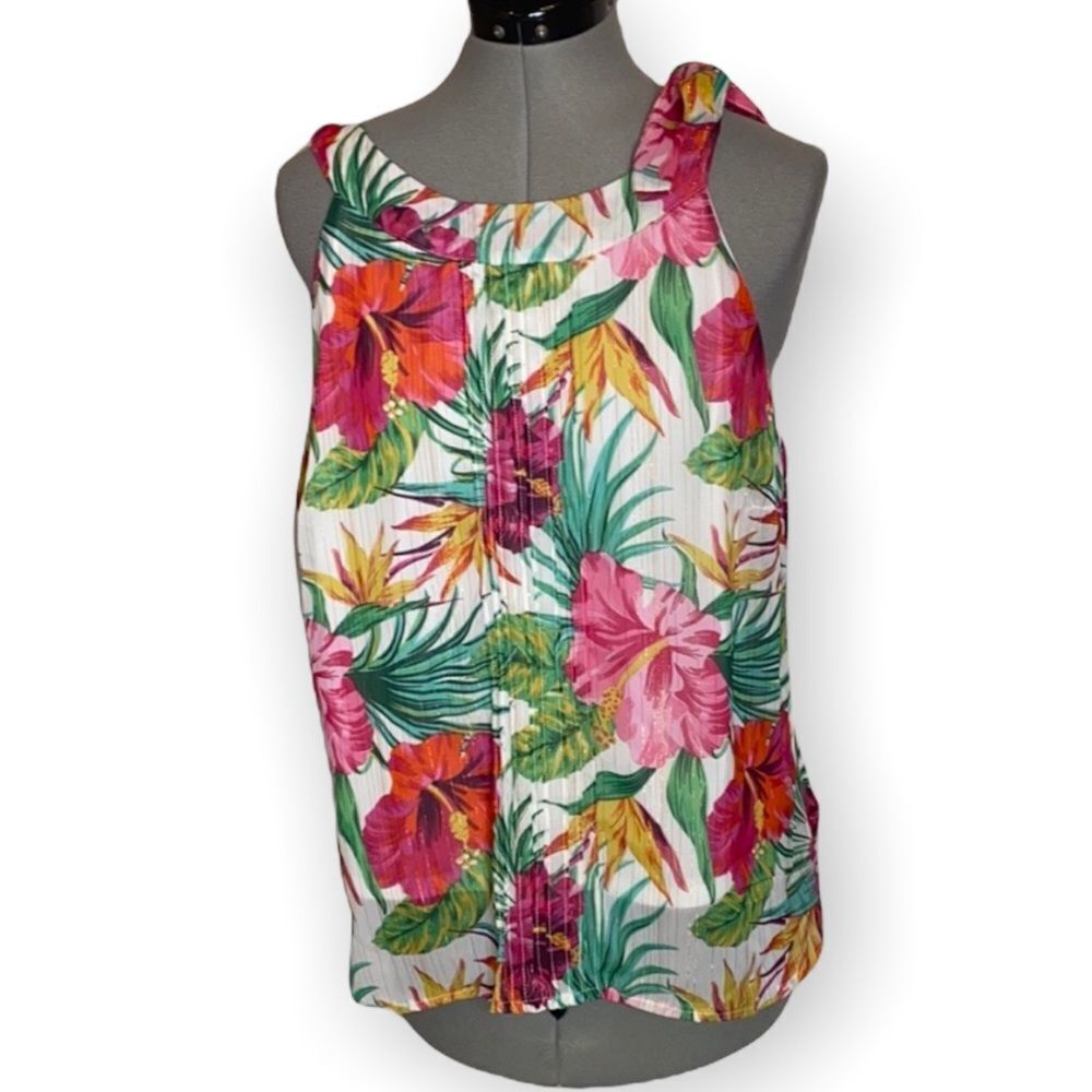NWT A love story brand top size large